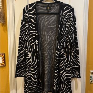 JM Collection Black and White Zebra Print Knit Cardigan Open Front No Pockets
